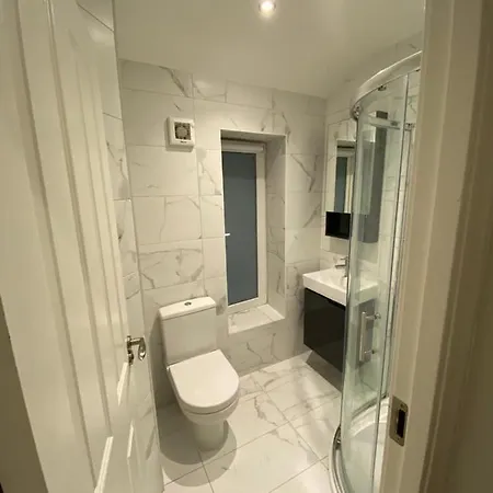 Apartment New Studio 15 Min From City Centre *
